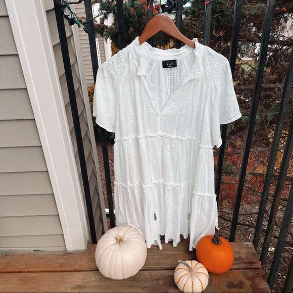 Vici Yolanda Eyelet Tiered Dress - Picture 3 of 3